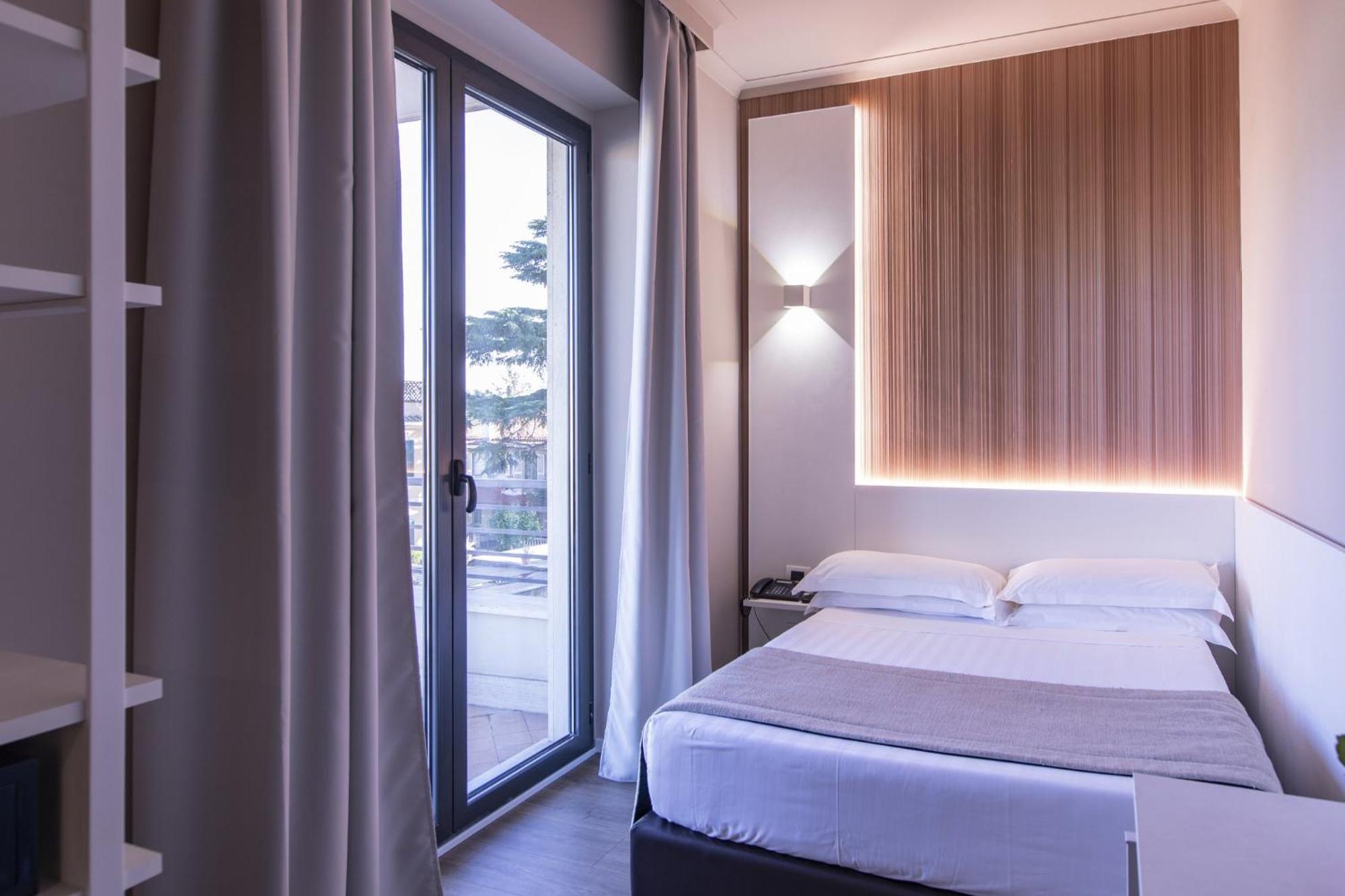 Garner Hotel Rome Aurelia By Ihg Roma Exterior foto