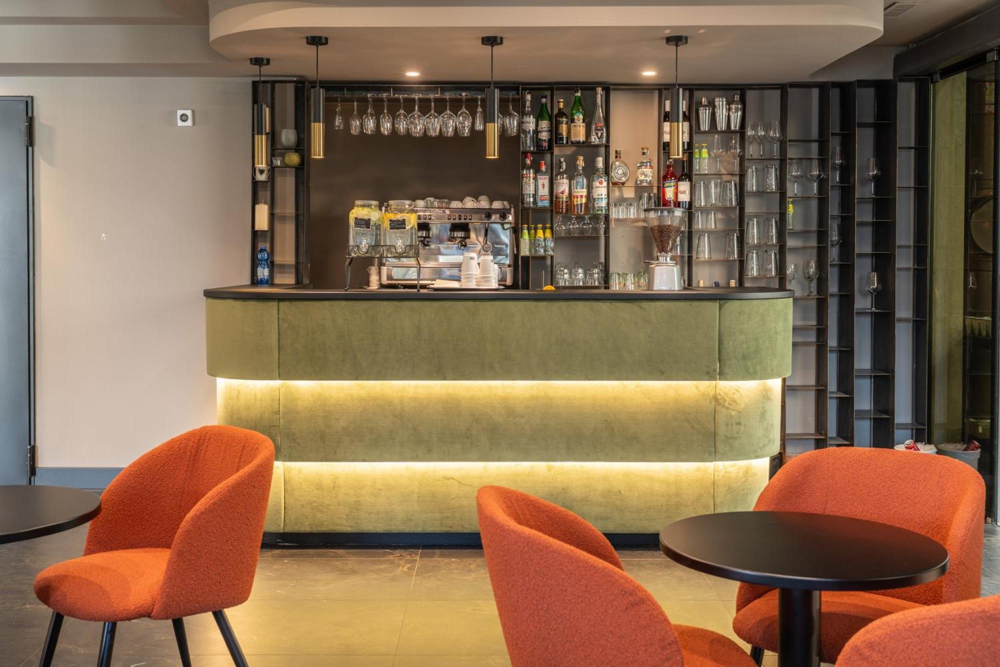 Garner Hotel Rome Aurelia By Ihg Roma Exterior foto